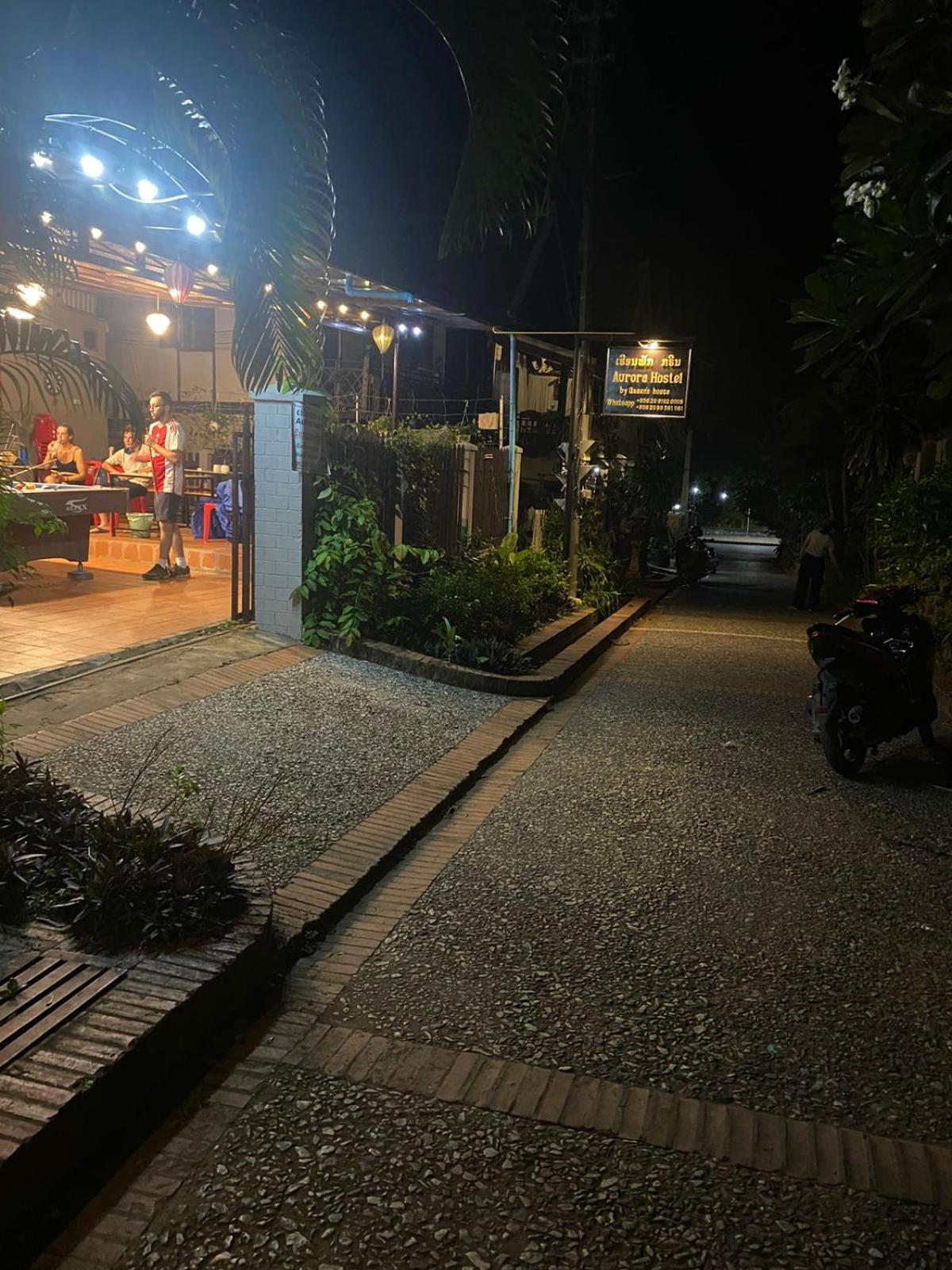 Aurora Backpackers Hostel Luang Prabang Dış mekan fotoğraf