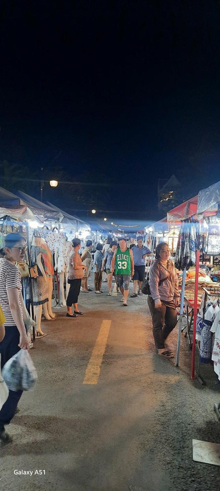 Aurora Backpackers Hostel Luang Prabang Dış mekan fotoğraf