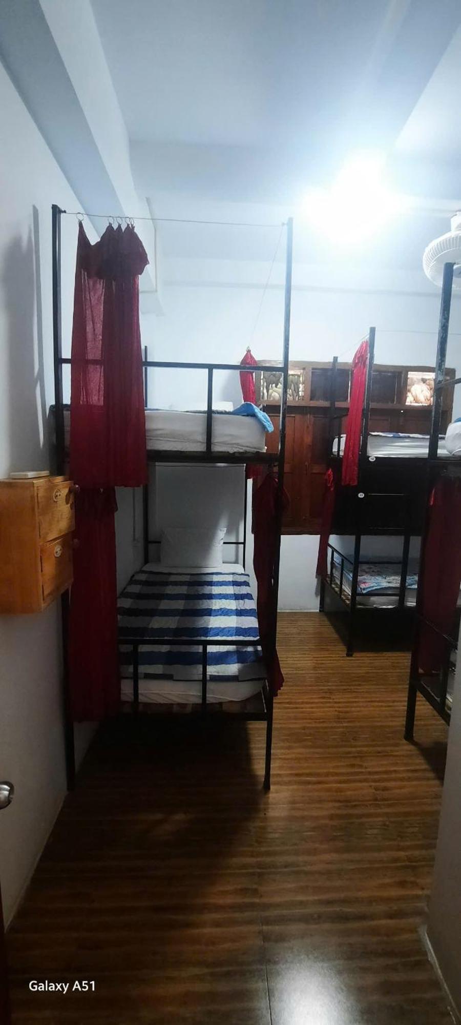 Aurora Backpackers Hostel Luang Prabang Dış mekan fotoğraf