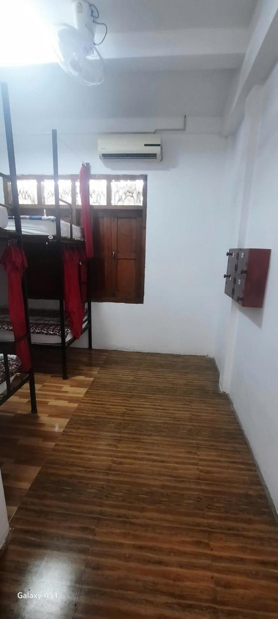 Aurora Backpackers Hostel Luang Prabang Dış mekan fotoğraf